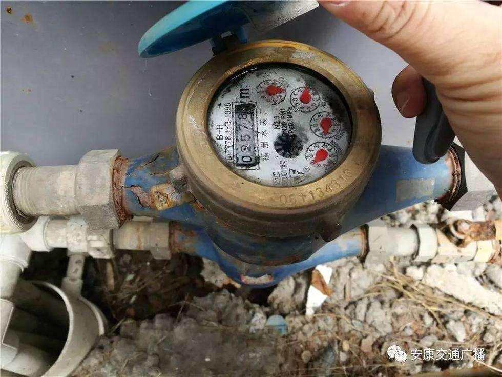许昌家里水表在不用的时候空转，是漏水吗？